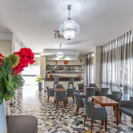 Hotel Haway Rimini Exterior photo