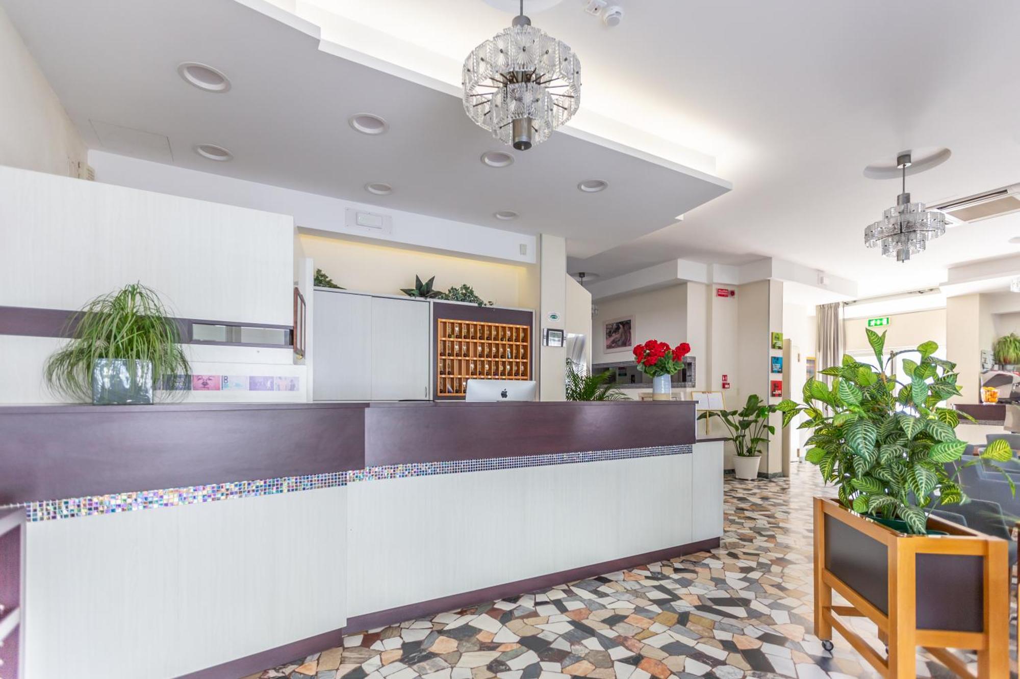 Hotel Haway Rimini Exterior photo
